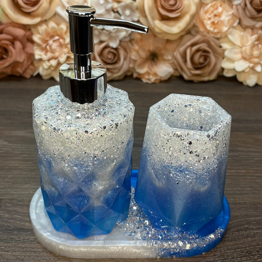 Badezimmerset aus Epoxidharz; Seifenspender aus Epoxidharz; Badezimmerinspo; Badaccessoires; Badidee; Badezimmerset in Wunschfarben Wunschdesign