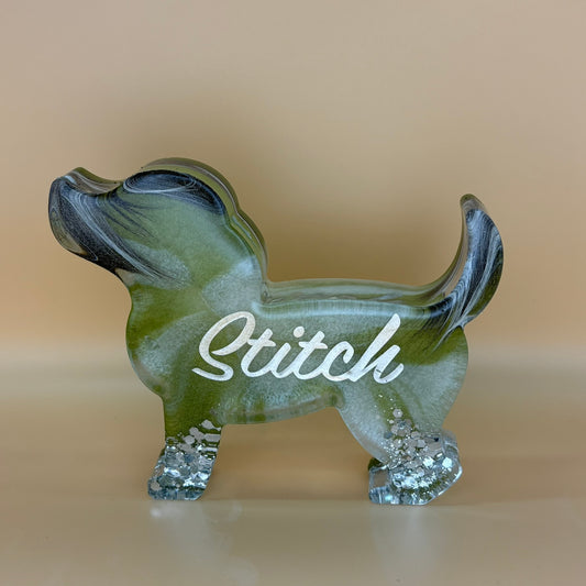 Personalisierbare Hundefigur stehend