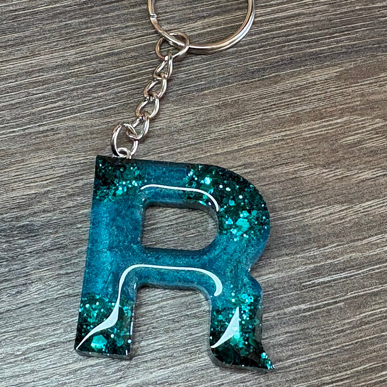 Buchstaben Schlüsselanhänger R handgemacht