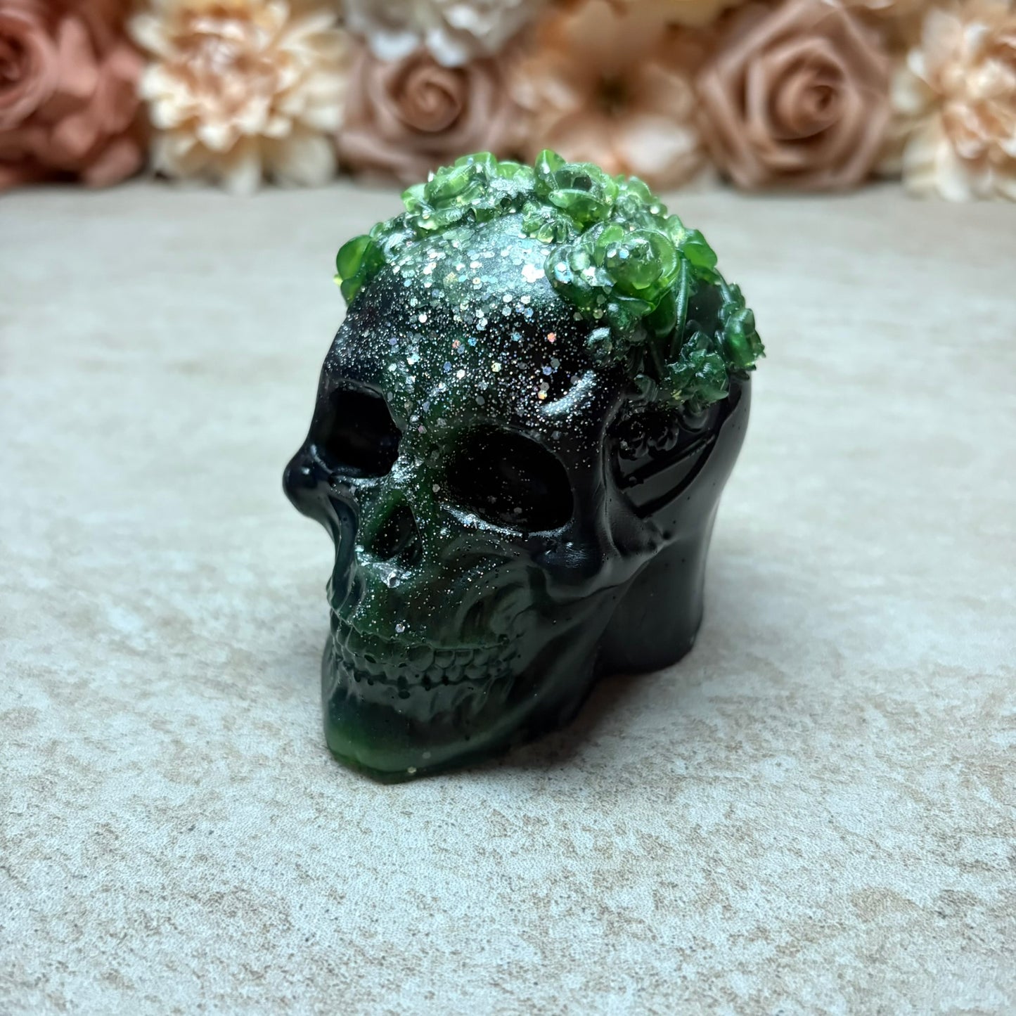 Figur "floraler Totenkopf" matt
