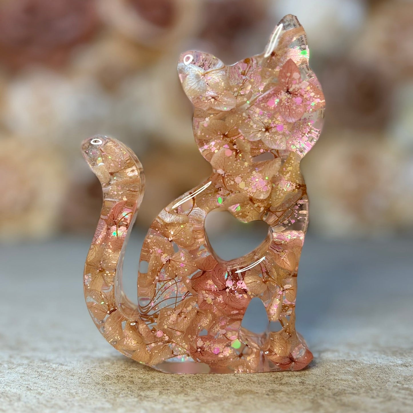 Figur Katze mit und ohne Blüten versch. Designs