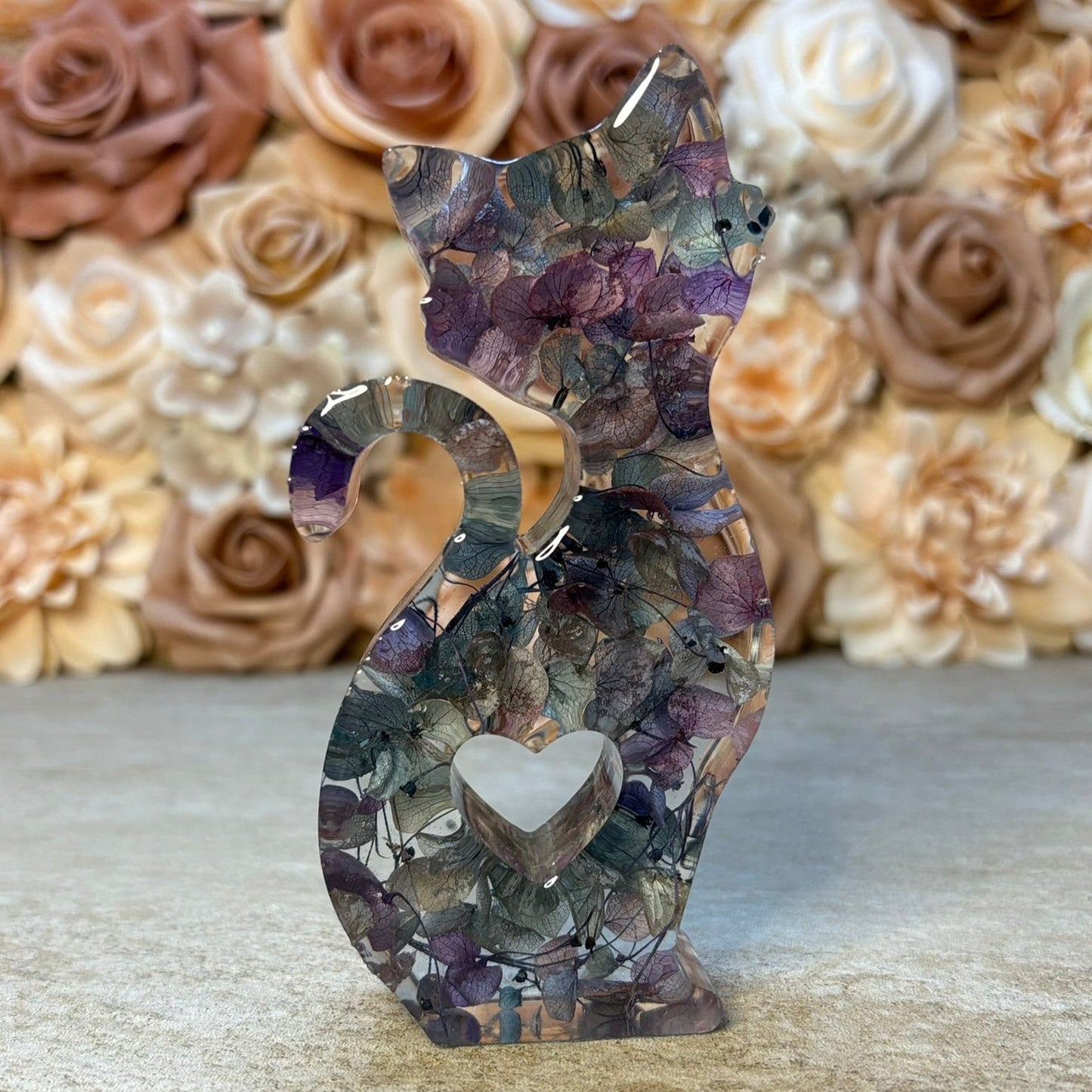 Figur Katze mit und ohne Blüten versch. Designs