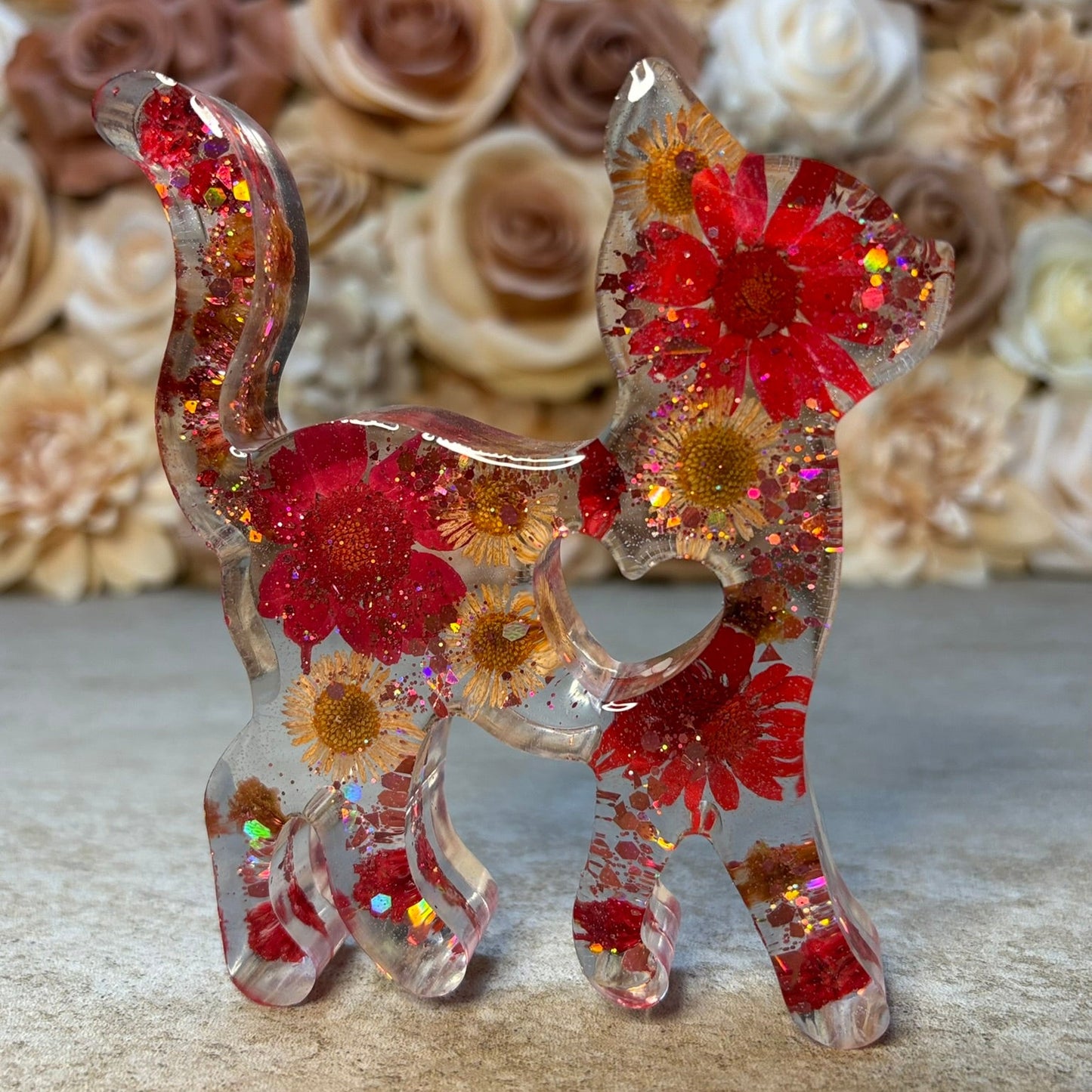 Figur Katze mit und ohne Blüten versch. Designs