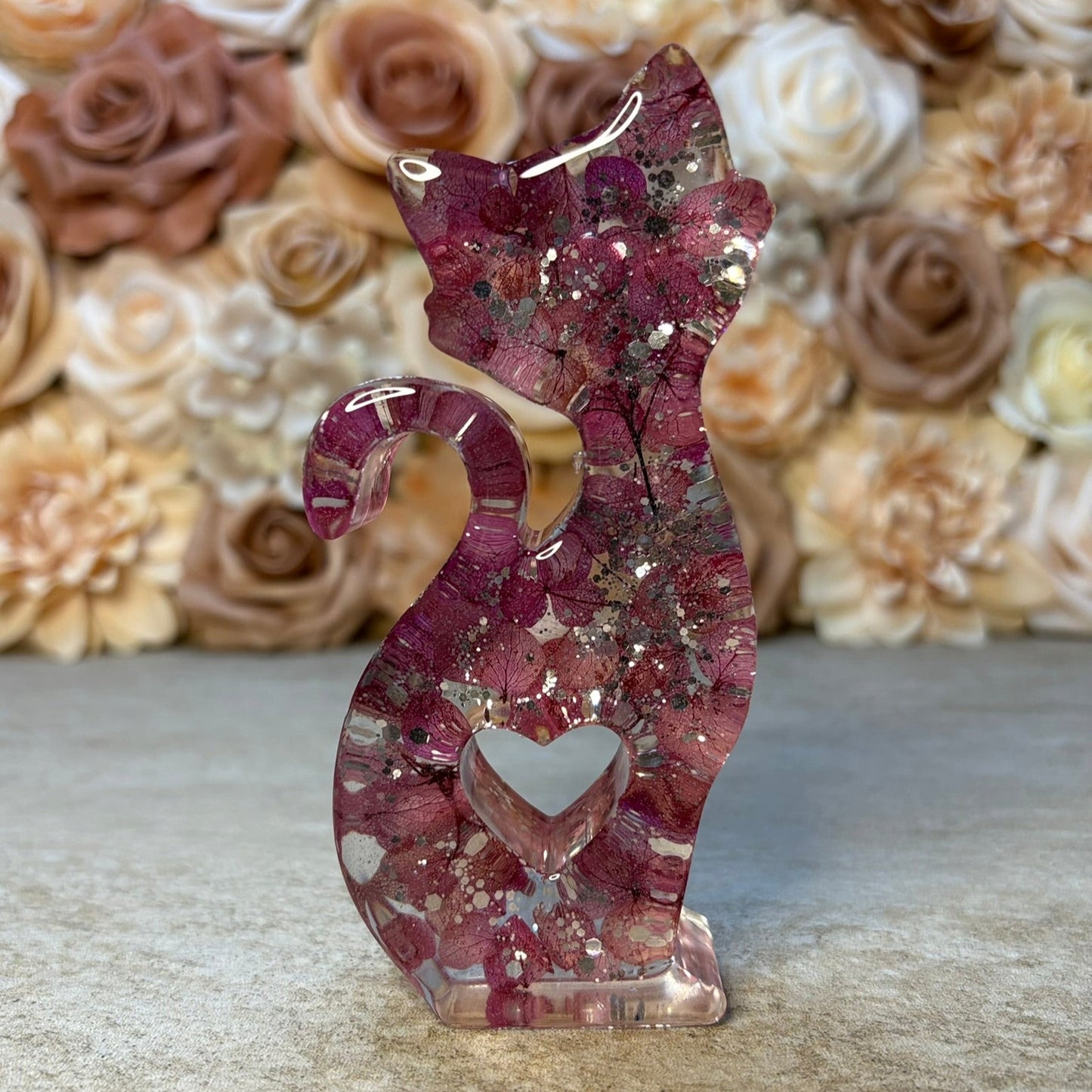 Figur Katze mit und ohne Blüten versch. Designs