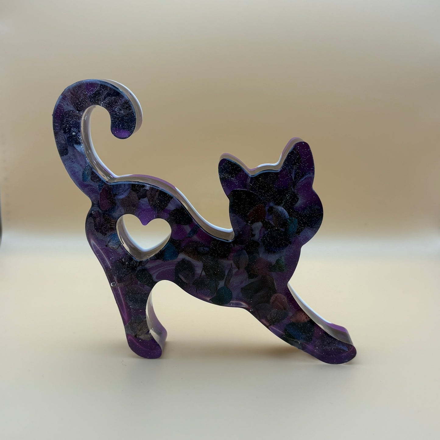 Figur Katze mit und ohne Blüten versch. Designs