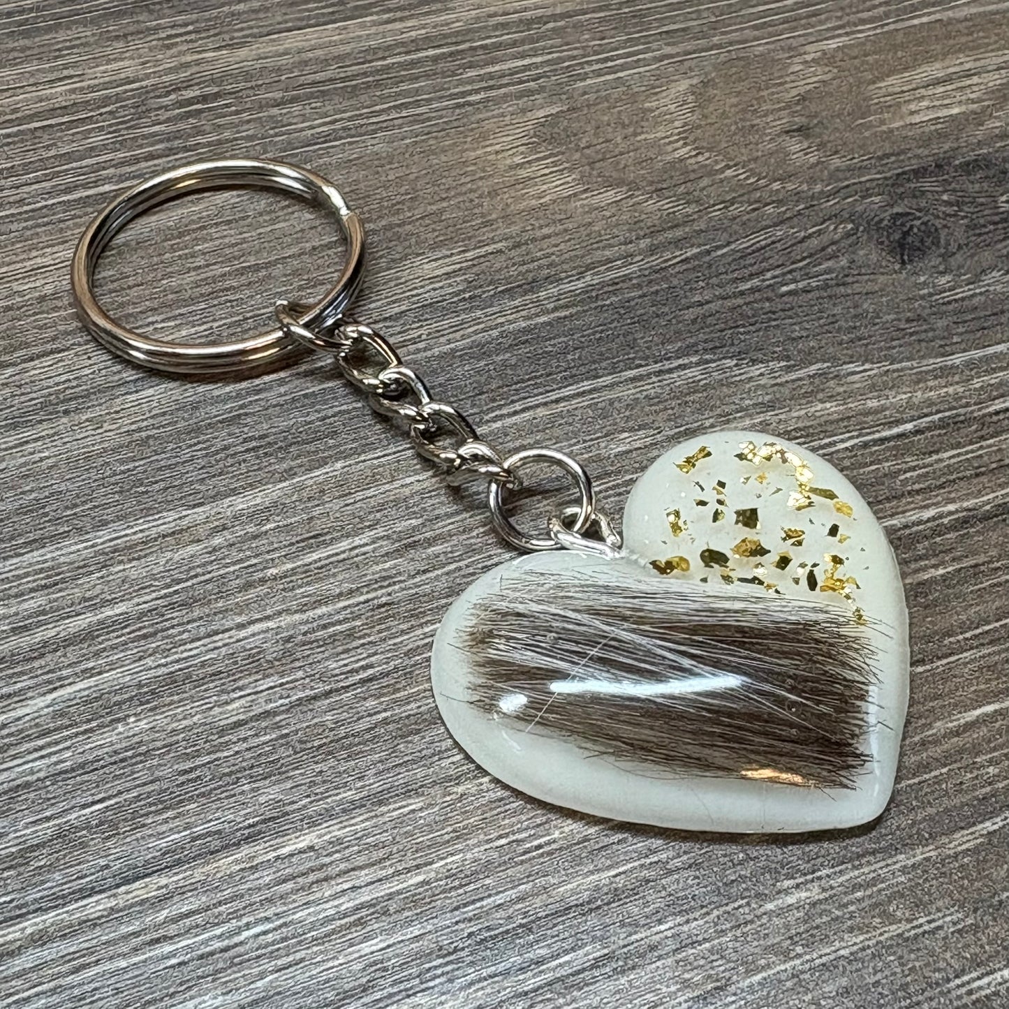 Schlüsselanhänger "Herz" mit Tierfell