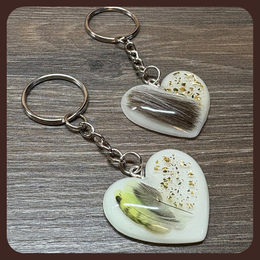 Schlüsselanhänger "Herz" mit Tierfell