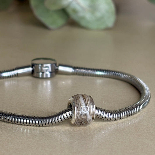 Personalisierte Erinnerungsperle mit Tierfell für Pandora Armband als Erinnerung an Hund, Katze oder Pferd